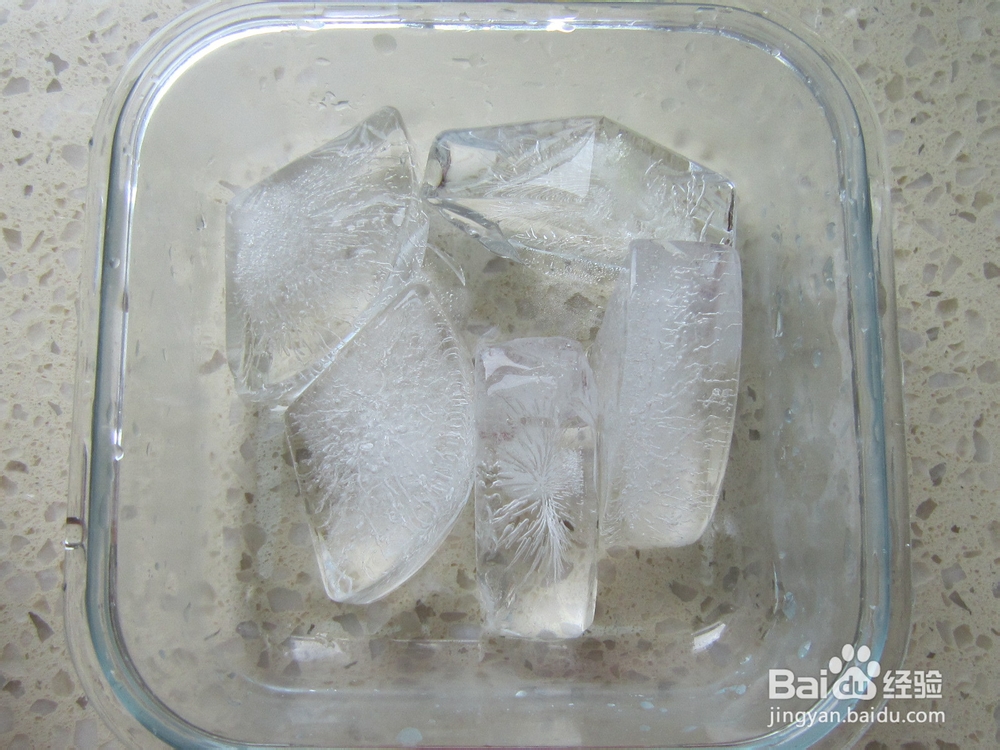 适合大众春季时令饮品----菠萝苏打水