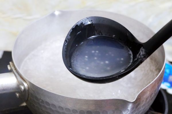 杨枝甘露慕斯蛋糕