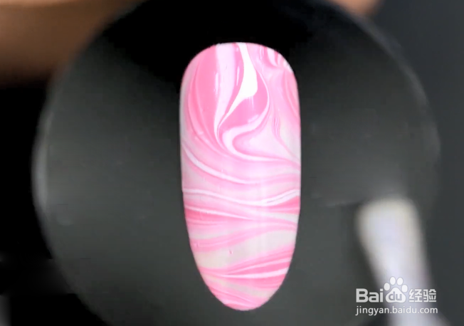 怎样做水染花样图案指甲？