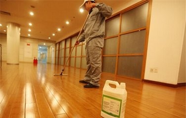 家中的木地板怎样保养