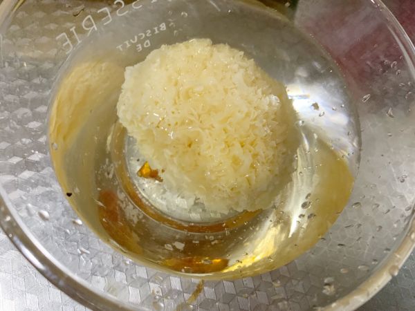 冰糖银耳雪梨汤