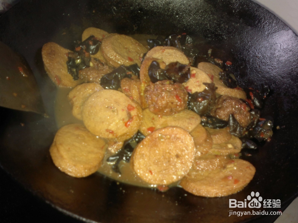 香辣木耳烧素鸡的做法