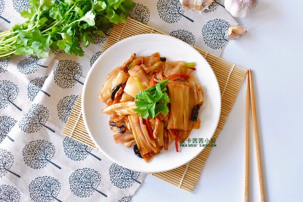 凉拌香油鸡丝陈村粉