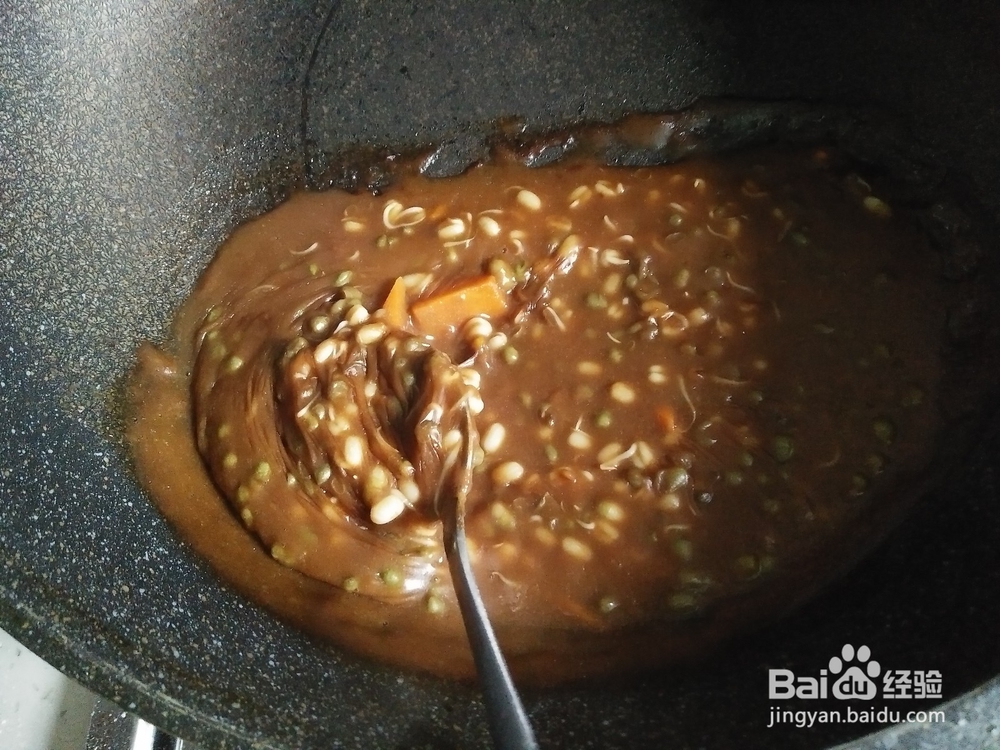 自制炸酱布条面