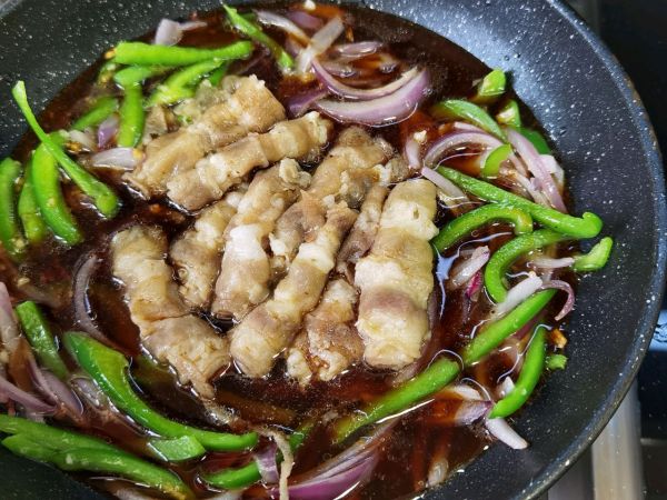 流心蛋肥牛盖浇饭