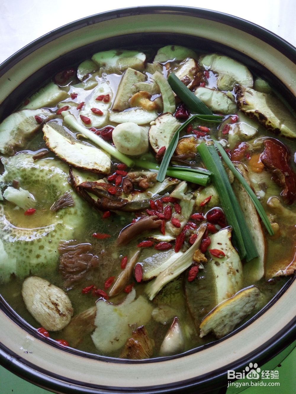 云南美食野生菌鸡枞鲜香味美吃货首选