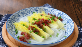 腊肠粉丝娃娃菜
