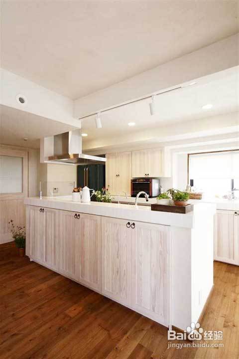 白领装修砸墙装出清新75平米