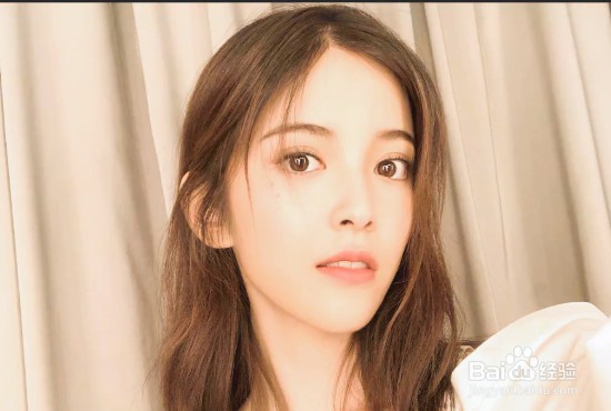 PS如何调整偏色的照片