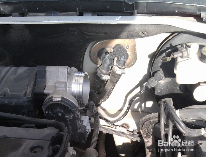 全新爱丽舍更换防冻液方法