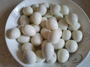 虎皮鹌鹑蛋的简单做法