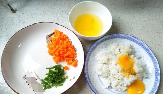 黄金炒米饭怎么做