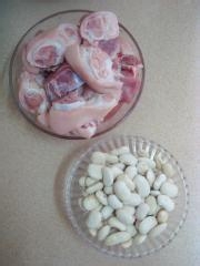 怎么做雪豆蹄花汤？