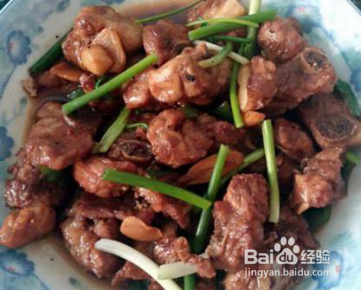 香葱焗排骨的做法