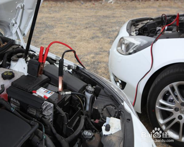 汽车电瓶如何搭电