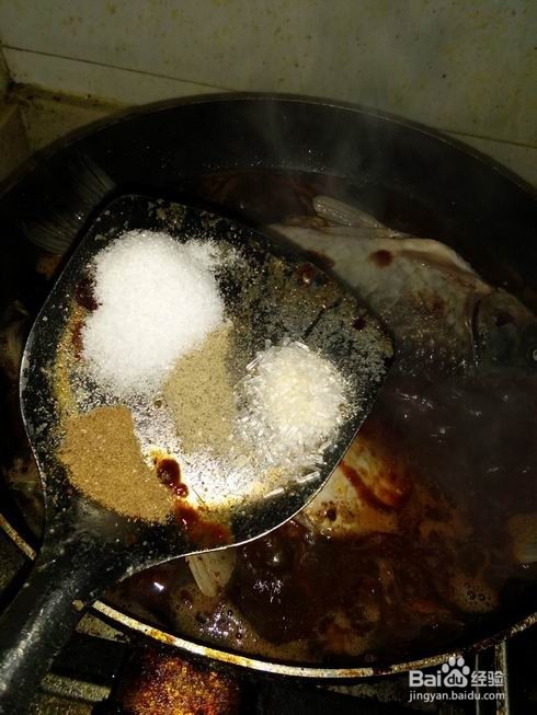小米辣酱汤鲫鱼豆腐锅