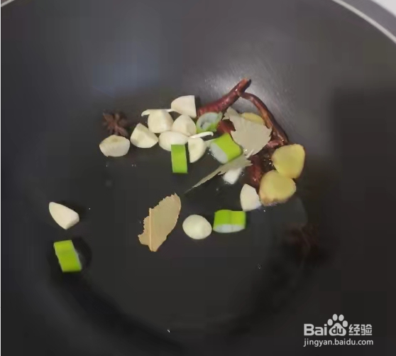 土豆块烧牛腩