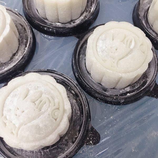 豆沙冰皮月饼，传统口味！