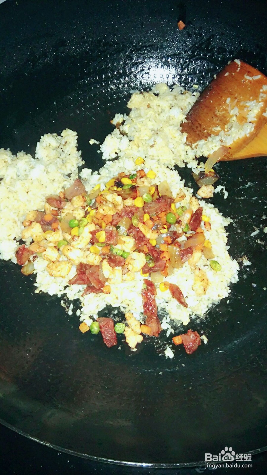 如何做美味的腊肠炒饭