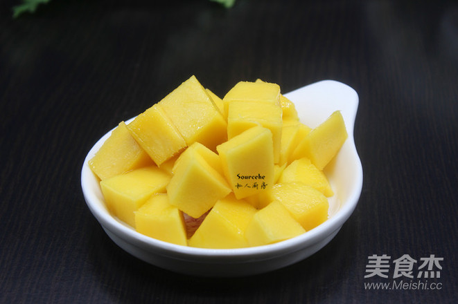 椰香芒果露的做法