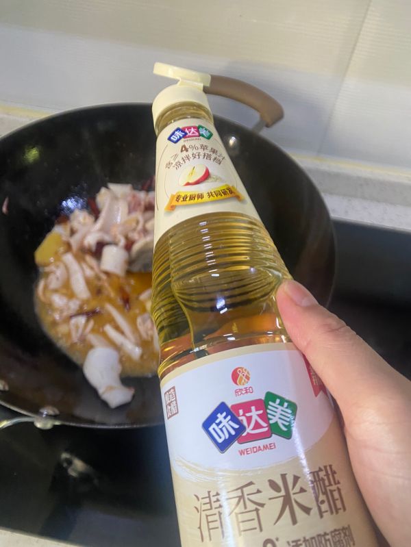 爆炒香辣鱿鱼锅巴