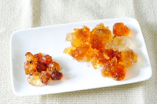 桃胶雪莲子抹茶汤圆