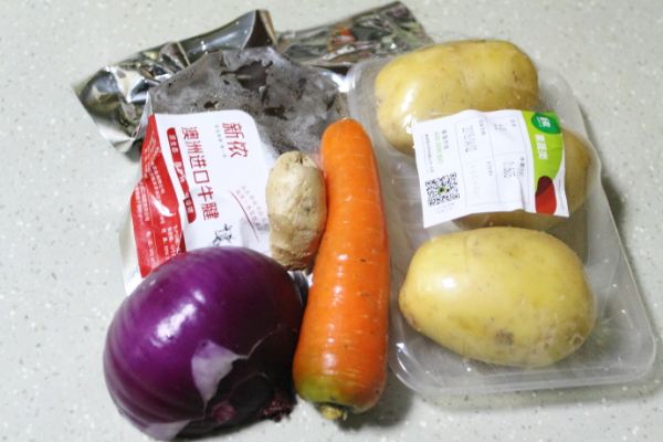 咖喱土豆炖牛肉