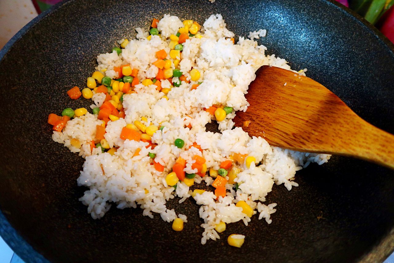 大虾菠萝饭的做法,不会做的快学学