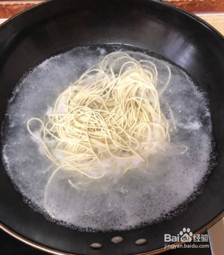 葱油拌面的美味做法