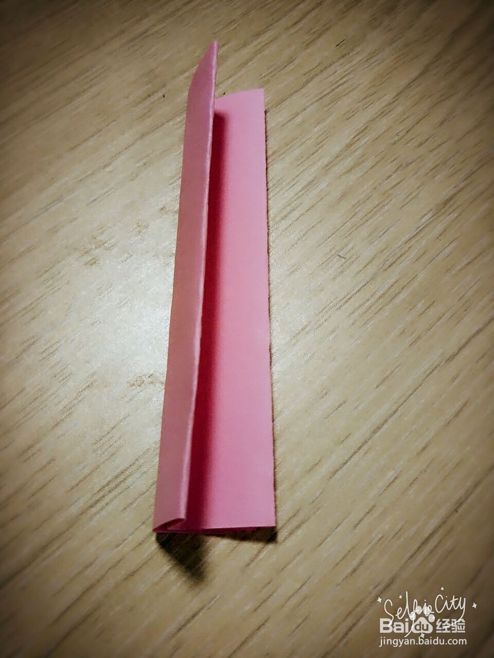 如何剪出跳舞中的姑娘们