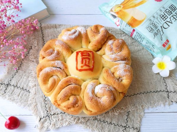 花好月圆夹馅面包