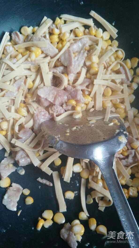 甜玉米炒豆腐丝