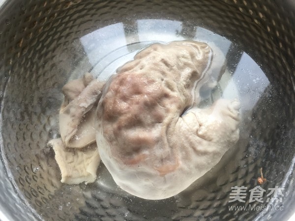 糟香猪肚的做法