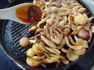 铁板鱿鱼家常做法