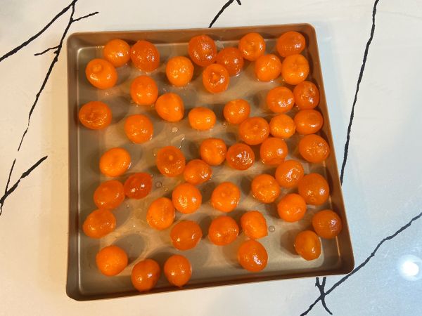 广式豆沙蛋黄月饼