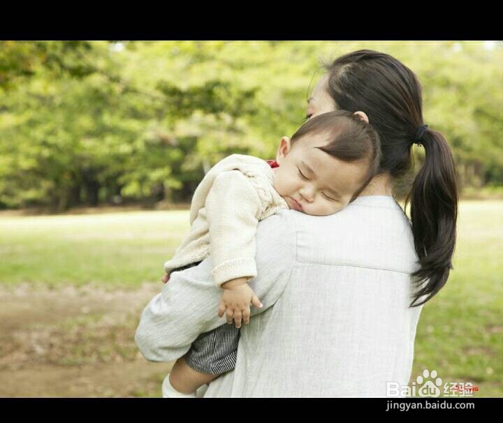 如何减少婴幼儿吐奶现象