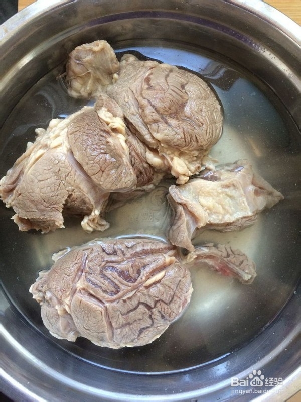 家常卤牛肉的烹饪方式,简单又好吃