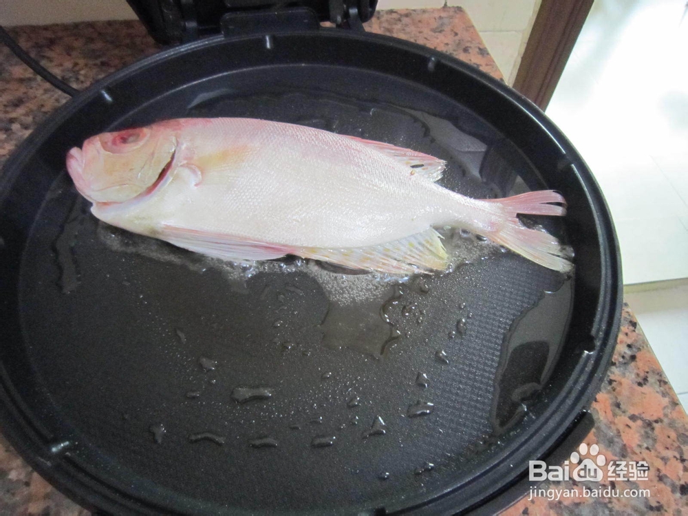 生煎大眼鱼的做法