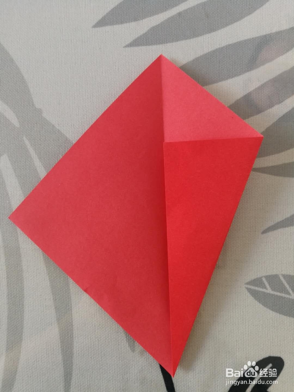 折纸——漂亮小鲤鱼的做法