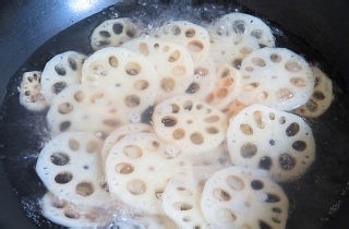 柠檬胭脂藕制作的步骤