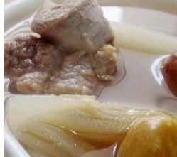 白菜栗子排骨汤的做法流程