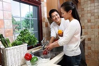 朋友怀孕，我们应该怎样做