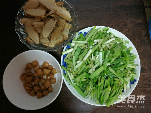 韭菜炒豆干的做法