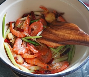 怎样制作出越喝越上瘾的泰式冬阴功汤步骤