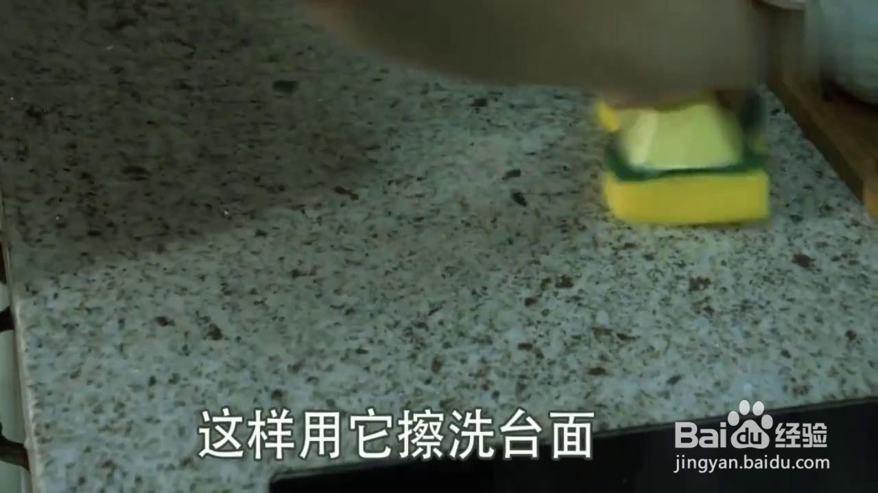 如何利用洗洁精瓶子把手