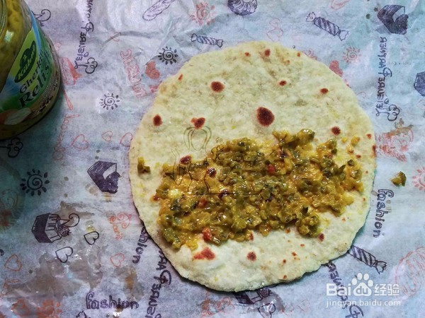 如何做出好吃的酸青瓜午餐肉卷饼