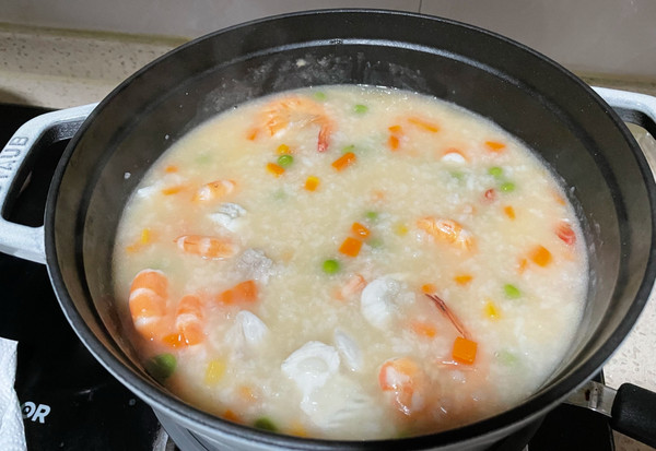 鲜虾鱼片蔬菜粥