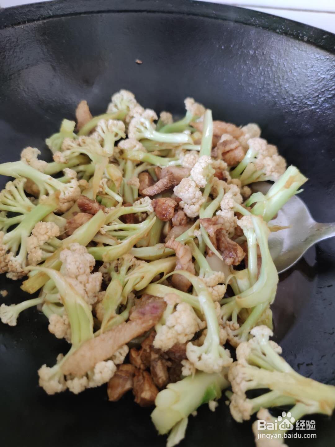 应季花菜小炒肉