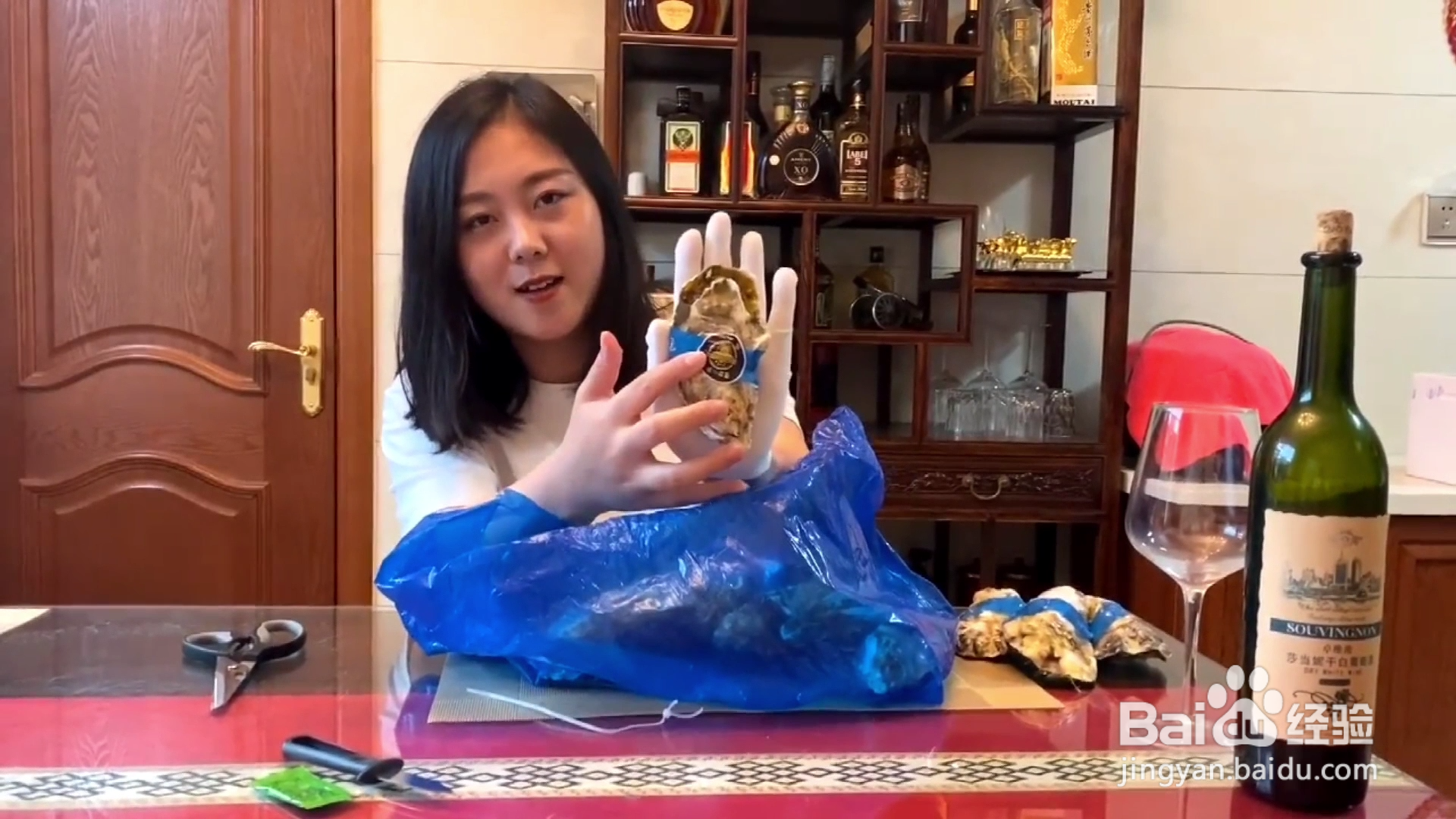 如何优雅的开乳山生蚝？