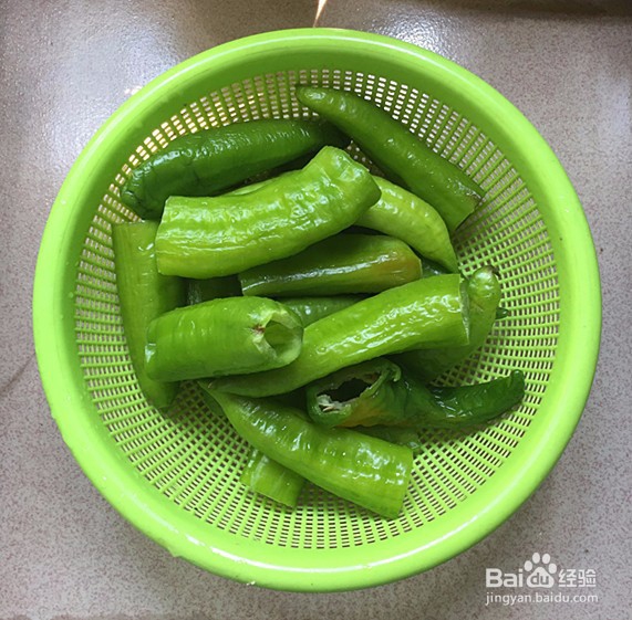 如何做出好吃的肉末虎皮青椒
